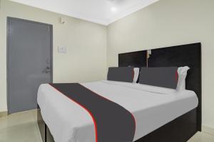 collection o hotel sahasra nearkondapur