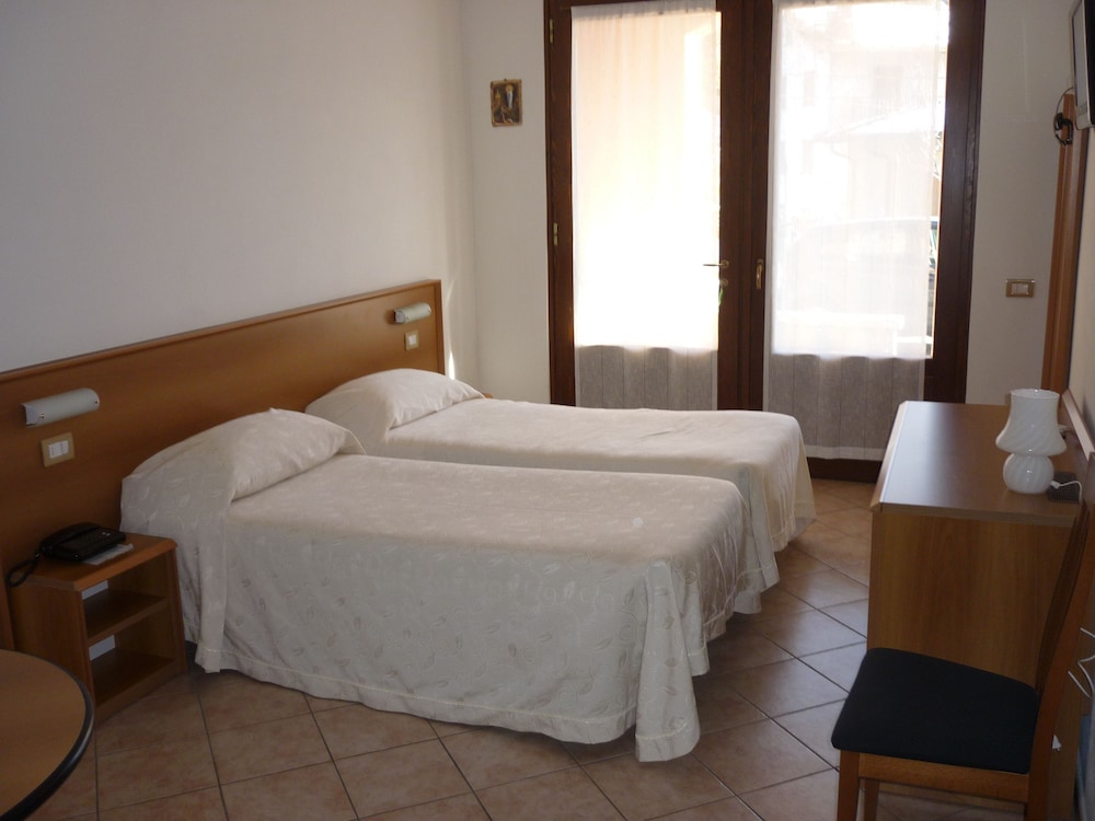 albergo breglia