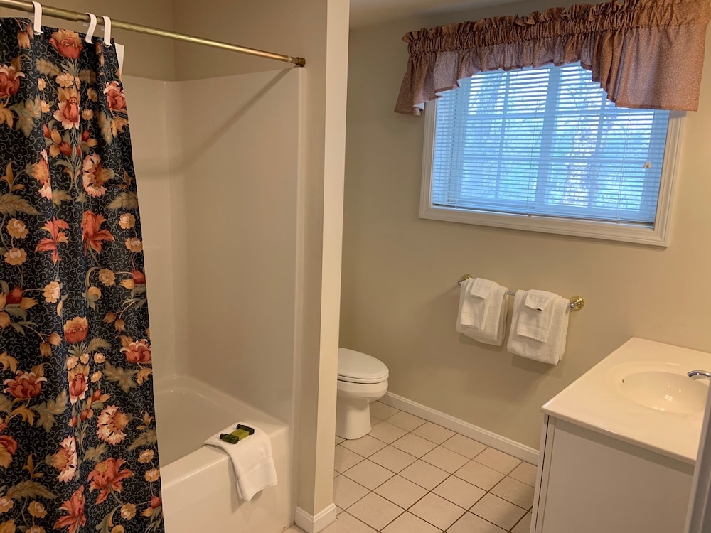 the bethel resort and suites