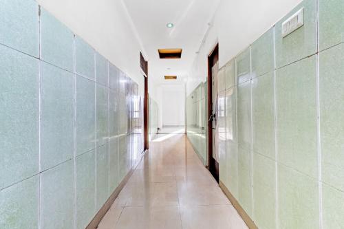 Oyo Flagship 806023 Hotel Royal,India>>Gwalior,3 star