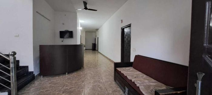 hotel o naveen residancy