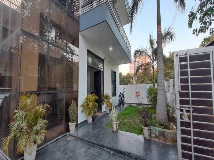 hotel o naveen residancy