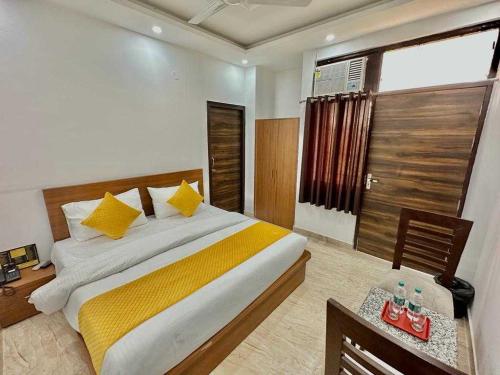 hotel o naveen residancy