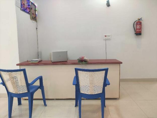 pop 80763a hotel kaushlendra palace