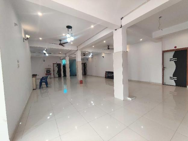 pop 80763a hotel kaushlendra palace