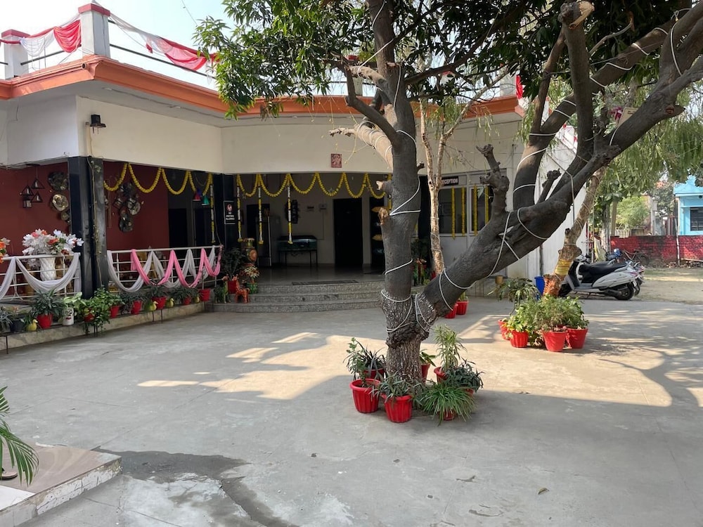 lord buddha guest house