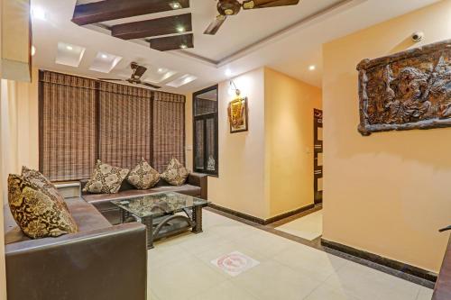 capital o 87074 townhouse govinda royal