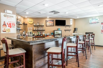 clarion hotel fort mill near amusement park