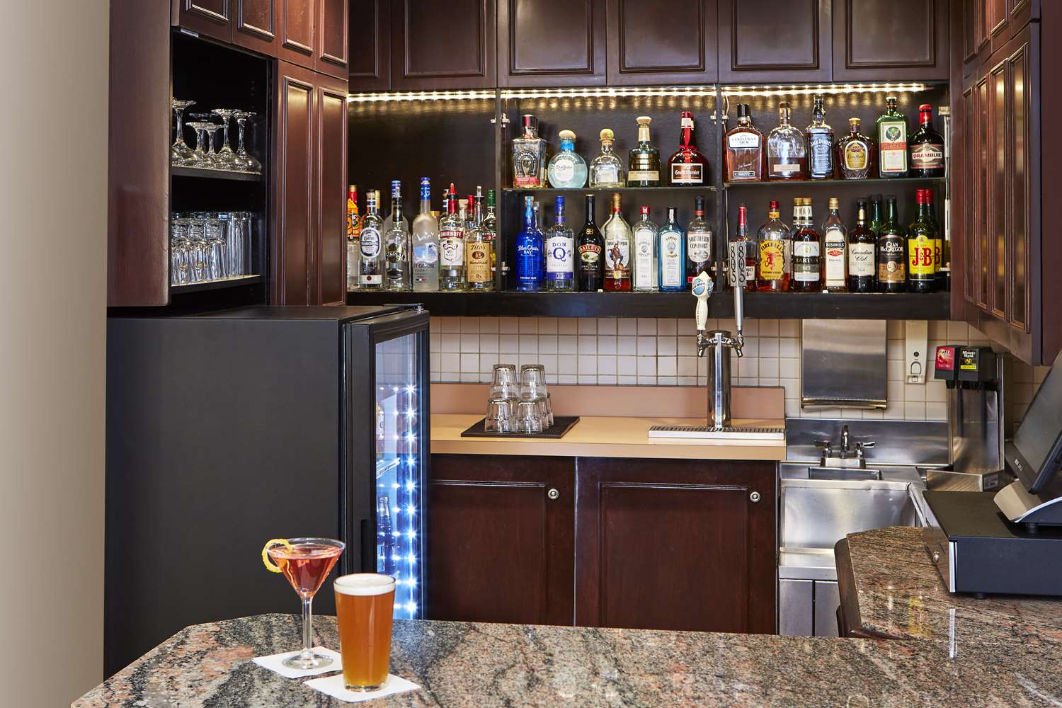 hilton garden inn valencia six flags