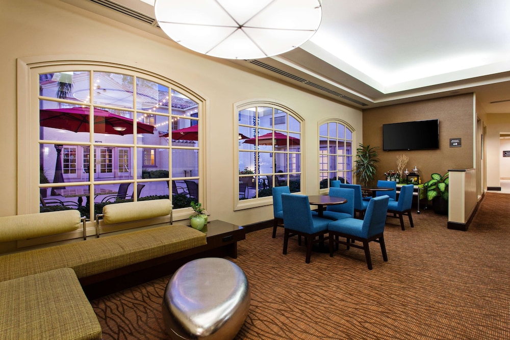 hilton garden inn valencia six flags