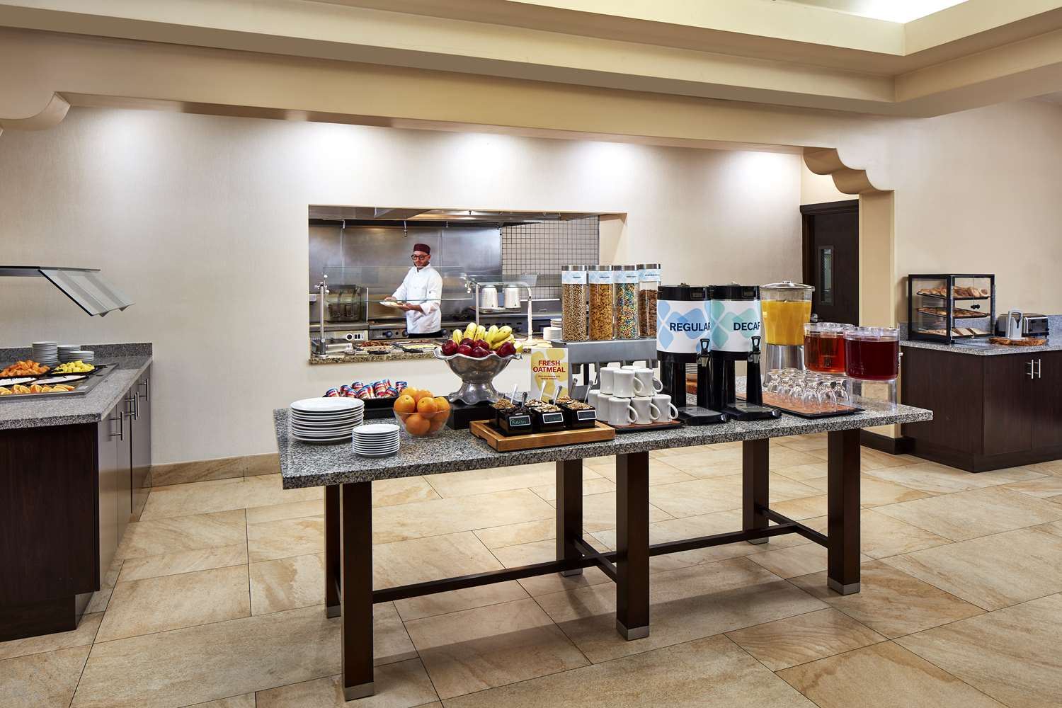 hilton garden inn valencia six flags