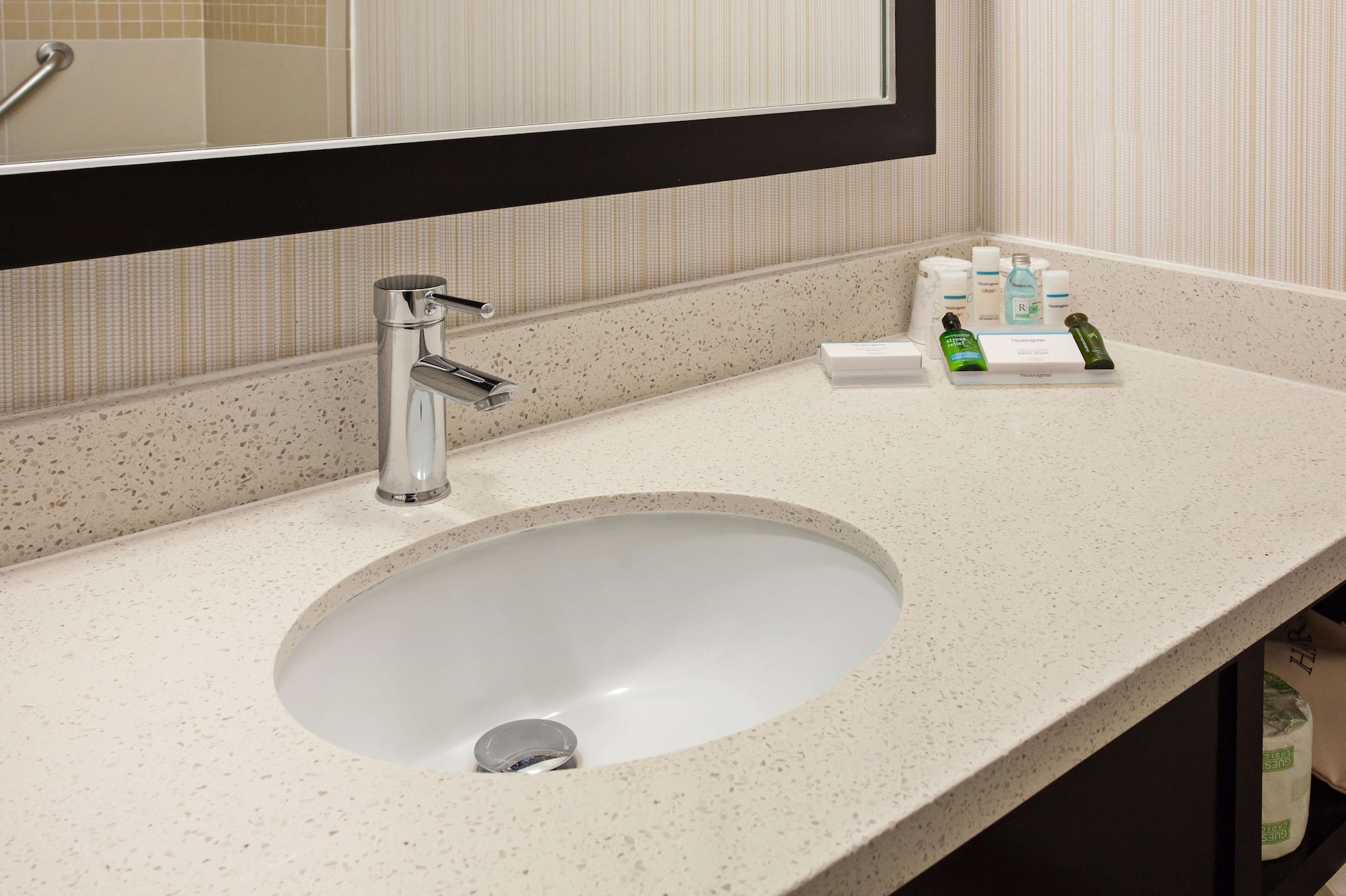 hilton garden inn valencia six flags