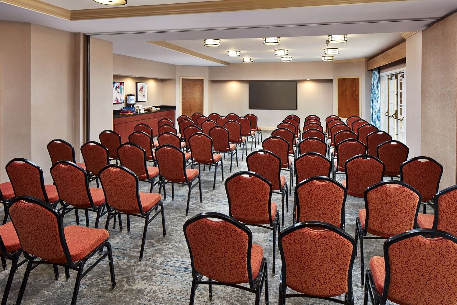 hilton garden inn valencia six flags