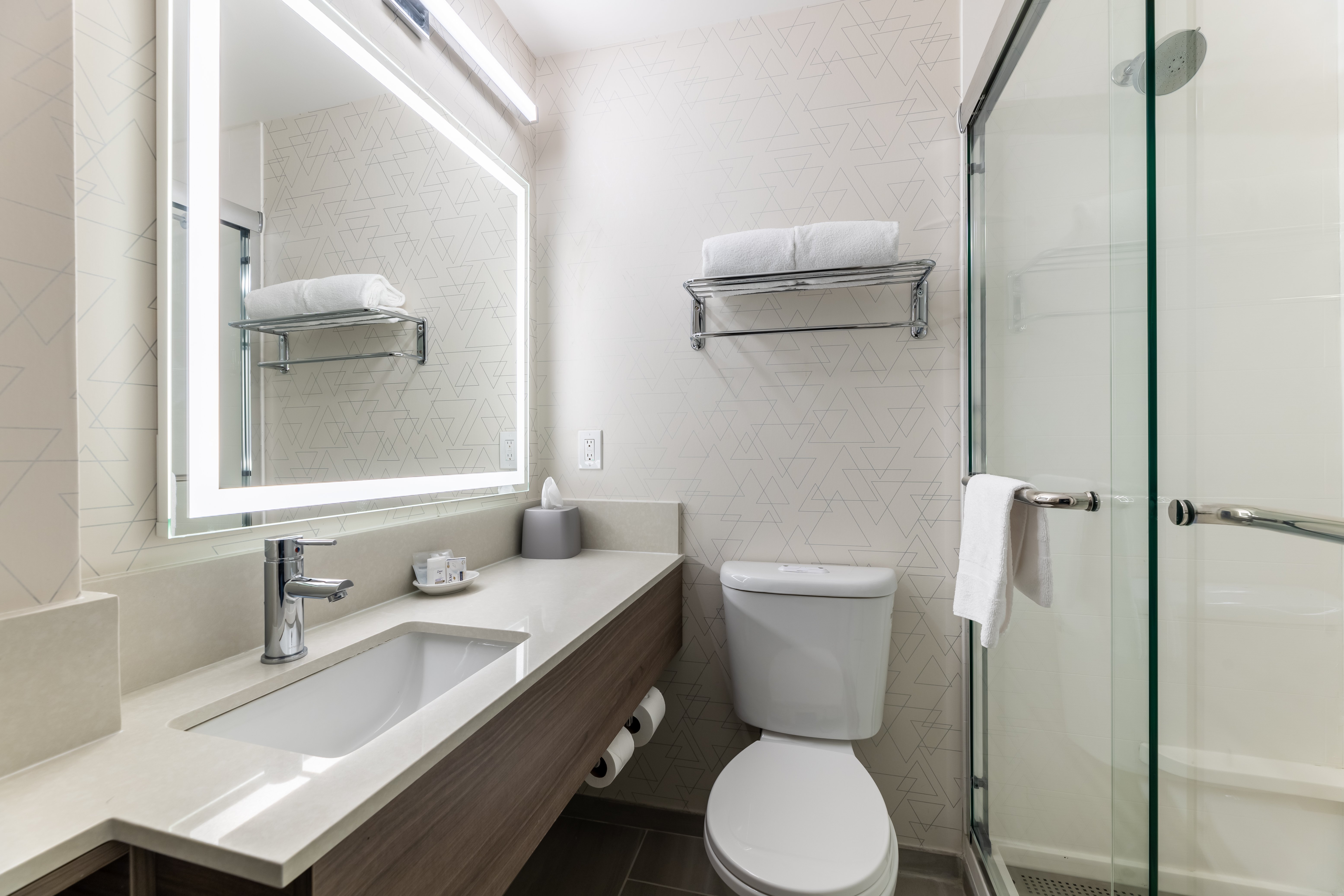 holiday inn express van nuys by ihg