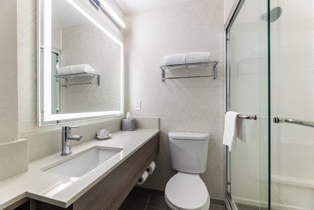 holiday inn express van nuys by ihg