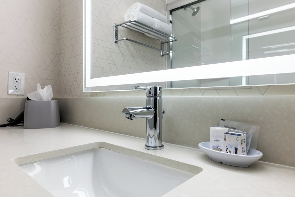 holiday inn express van nuys by ihg