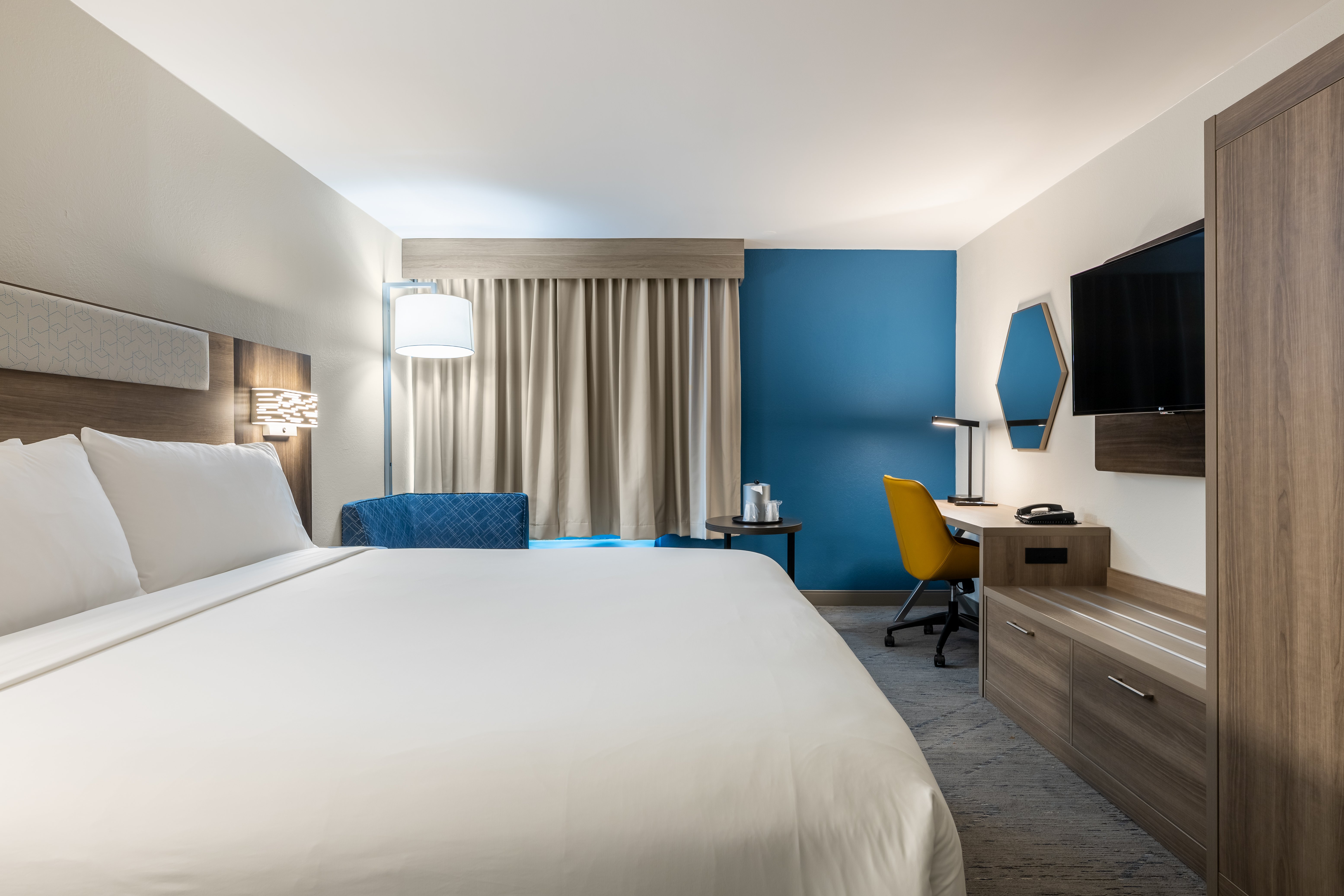 holiday inn express van nuys by ihg