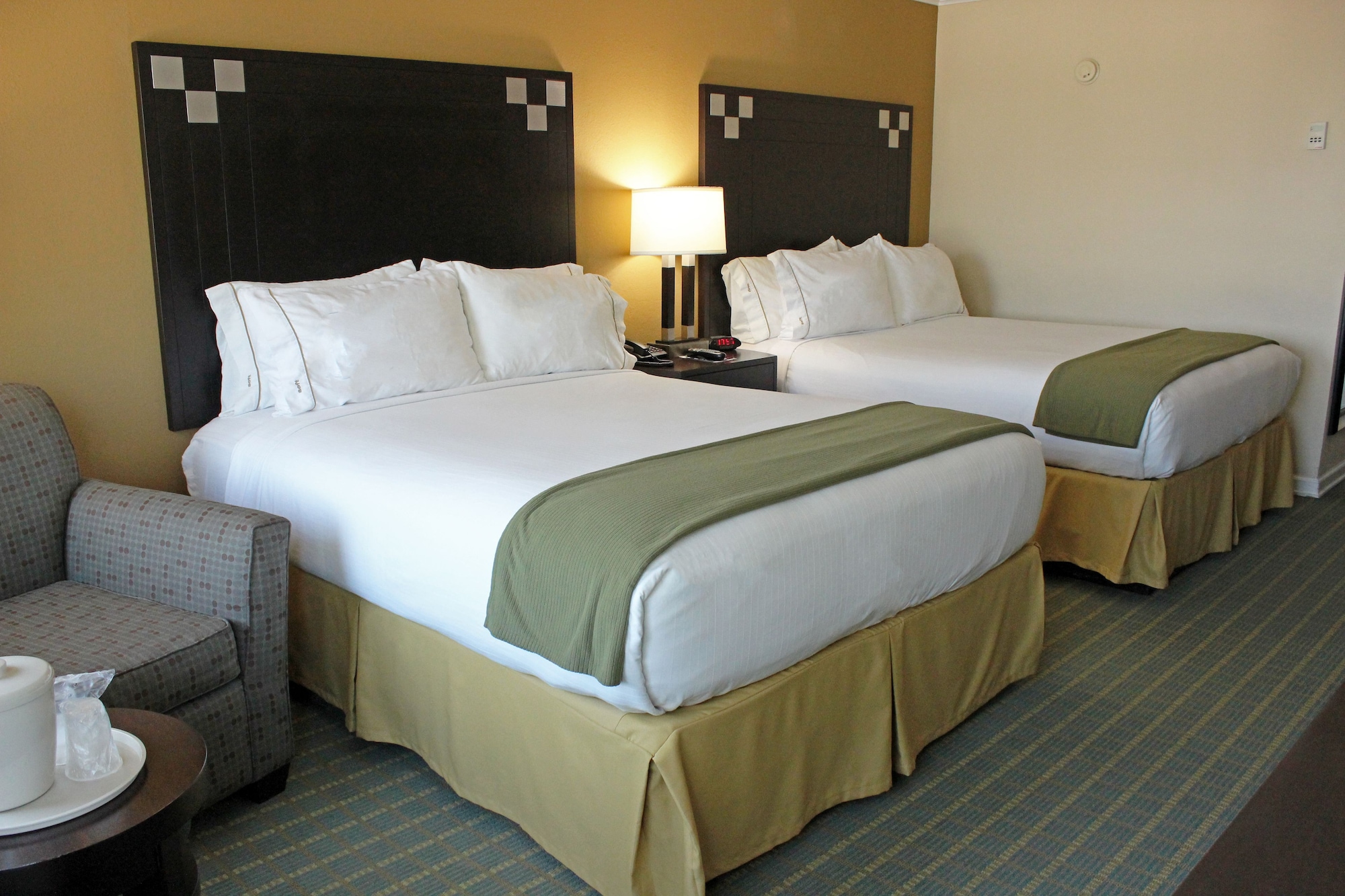 holiday inn express van nuys by ihg
