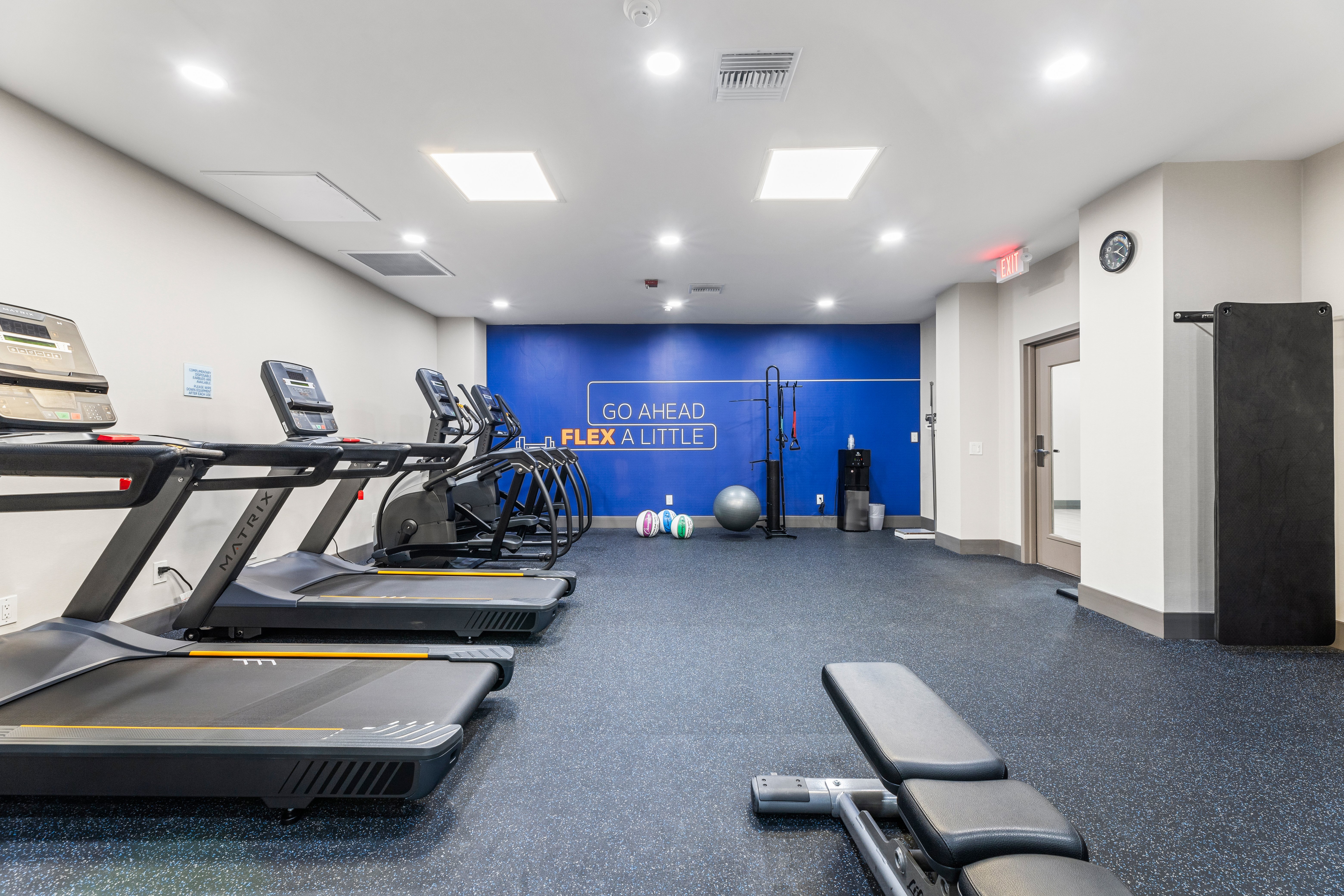 holiday inn express van nuys by ihg