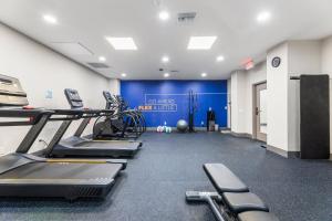 holiday inn express van nuys by ihg