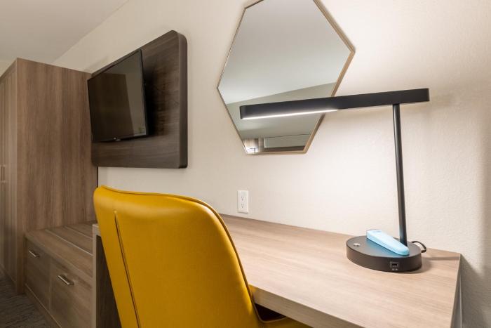 holiday inn express van nuys by ihg