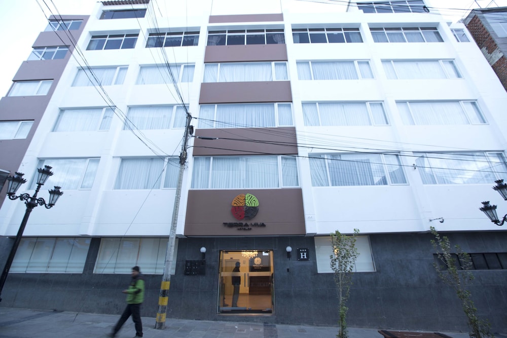 tierra viva puno plaza