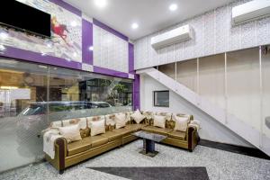 collection o kyd guest house near indian museum