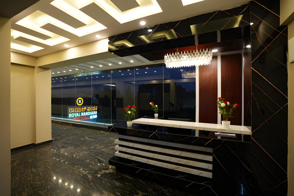 hotel royal keys