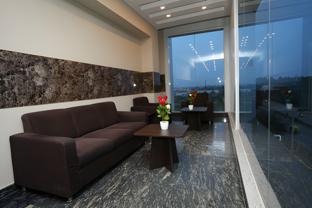 hotel royal keys