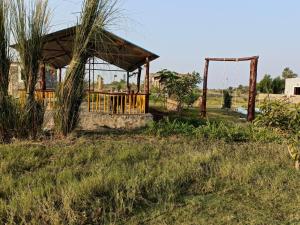 Jawai Wildlife Safari Camp,Bera>>Bali,3 star