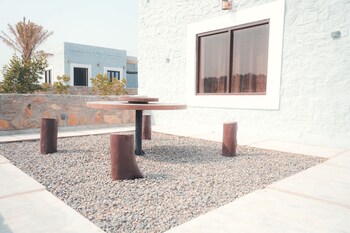 jawai wildlife safari camp