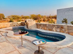 jawai wildlife safari camp