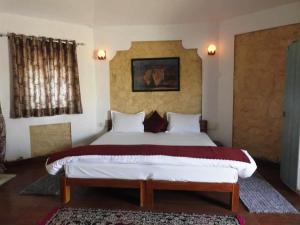 jawai wildlife safari camp