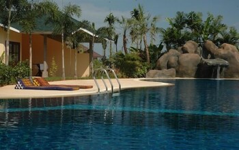 palm garden resort khaolak