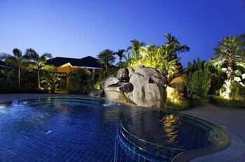 palm garden resort khaolak