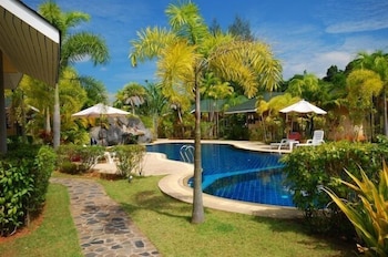 palm garden resort khaolak