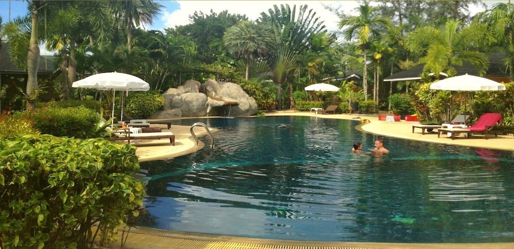 palm garden resort khaolak
