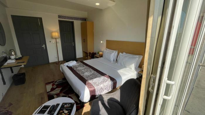 saltstayz sector 39 subhash chowk