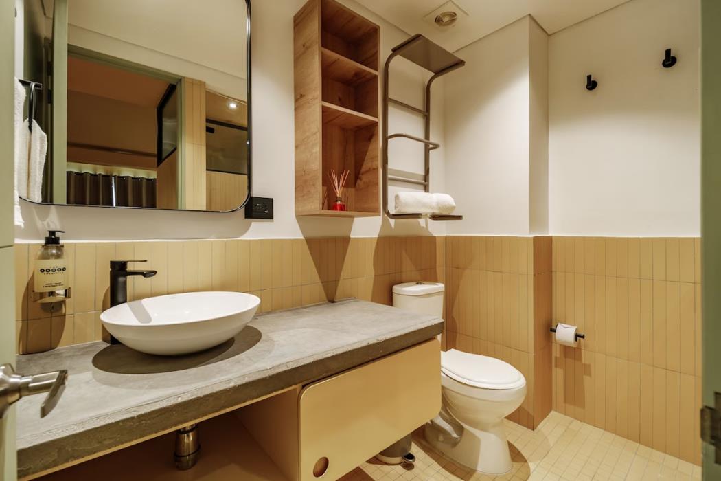 the somos flats provenza