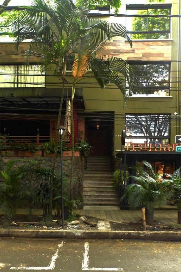 the somos flats provenza