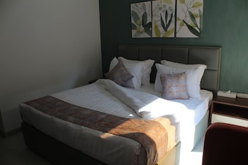 jasmine pyramids hotel