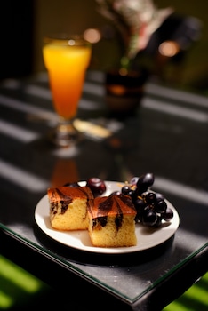 jasmine pyramids hotel