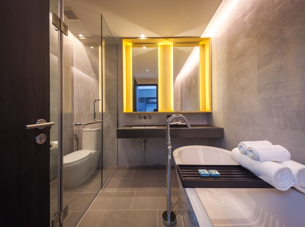 cross pattaya oceanphere