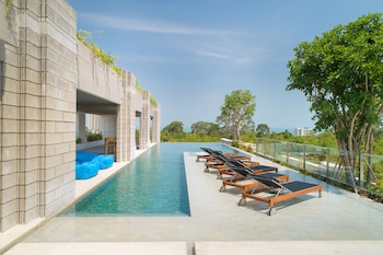 cross pattaya oceanphere