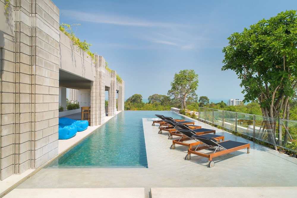 cross pattaya oceanphere