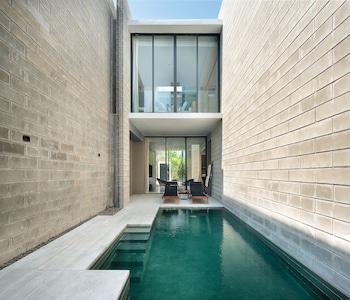 cross pattaya oceanphere