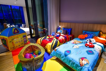 cross pattaya oceanphere