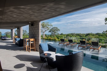 cross pattaya oceanphere