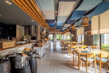 cross pattaya oceanphere