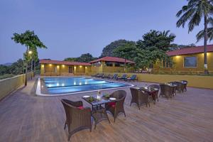 gir lion safari camp